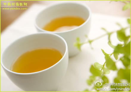 荆防饮 荆芥,防风各10克,生姜3片,甘草3克.煎汤代茶饮.